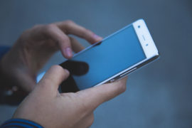 pexels-cellphone-hands