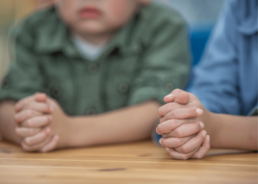 Practical ways to teach your children to pray