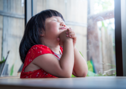 Five reasons to teach your child to pray